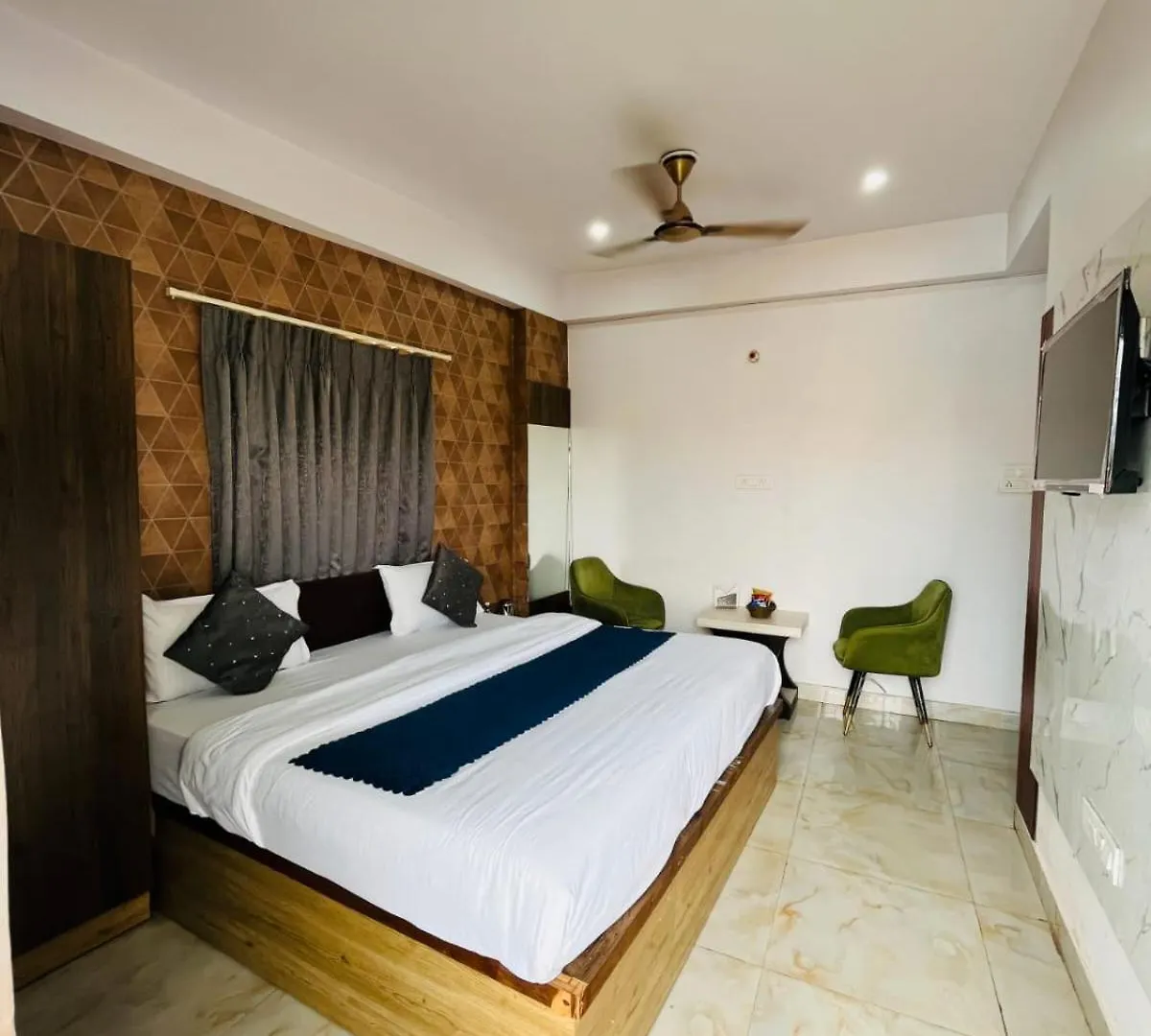 Hotel Vinayak Plaza Βαρανάσι